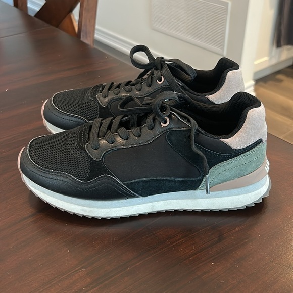 The Hoff Brand Beirut Low Cut Multicolour Sneakers Women’s size 6.5 - Picture 8 of 16